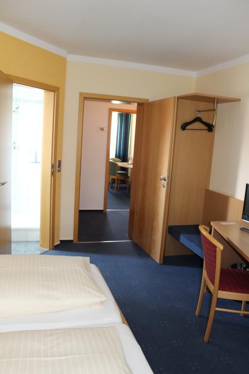 Hotel Heike Garni กุนซ์บวร์ก ภายนอก รูปภาพ