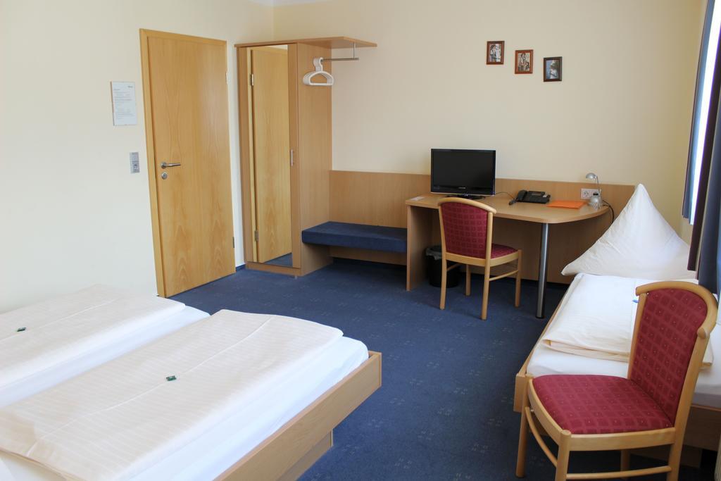 Hotel Heike Garni กุนซ์บวร์ก ห้อง รูปภาพ